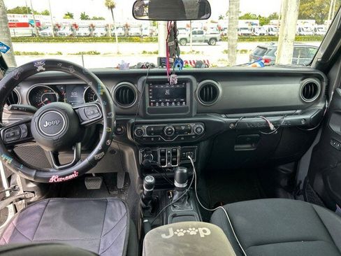 Used 2021 Jeep Wrangler Unlimited Sport image 12