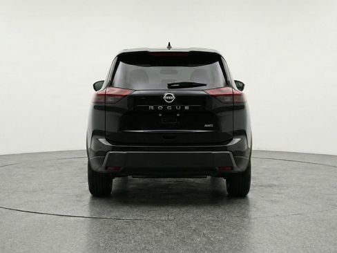 Used 2025 Nissan Rogue SV image 7