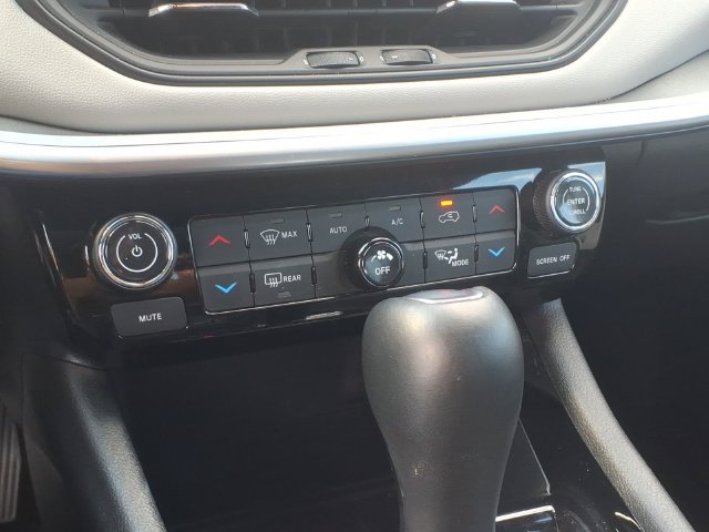 Used 2025 Jeep Compass Limited AWD/4WD image 18