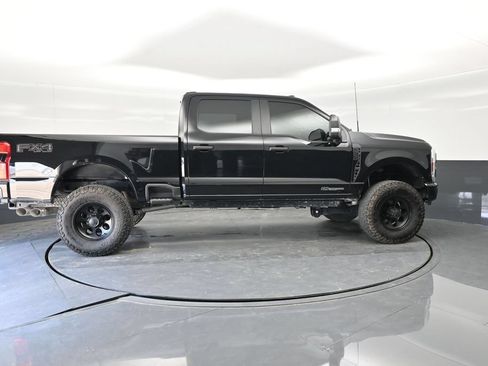 Certified 2025 Ford F250 XL w/ STX Appearance Package AWD/4WD image 11