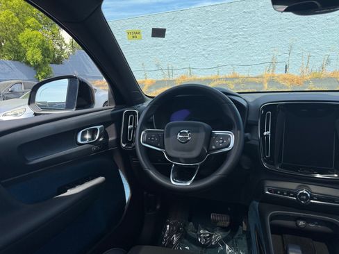 Used 2023 Volvo C40 P8 Recharge Plus w/ Protection Package Premier AWD/4WD image 22