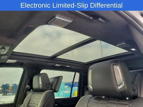 Used 2023 Cadillac Escalade ESV Sport Platinum image 23