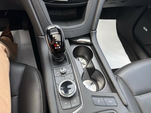 Used 2024 Cadillac XT6 Luxury w/ LPO, Floor Liner Package image 22