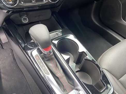 Used 2025 Chevrolet Trax RS w/ Driver Confidence Package image 23