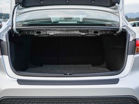 Certified 2022 Toyota Corolla SE image 28