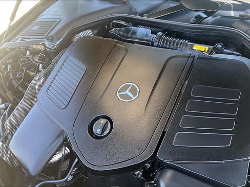 Used 2023 Mercedes-Benz C 300 Sedan image 31