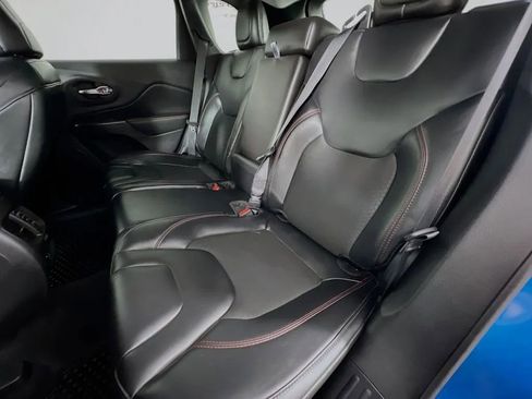 Used 2021 Jeep Cherokee Trailhawk w/ Trailer Tow Group image 24