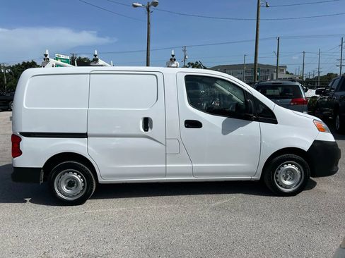 Used 2019 Nissan NV200 S image 4