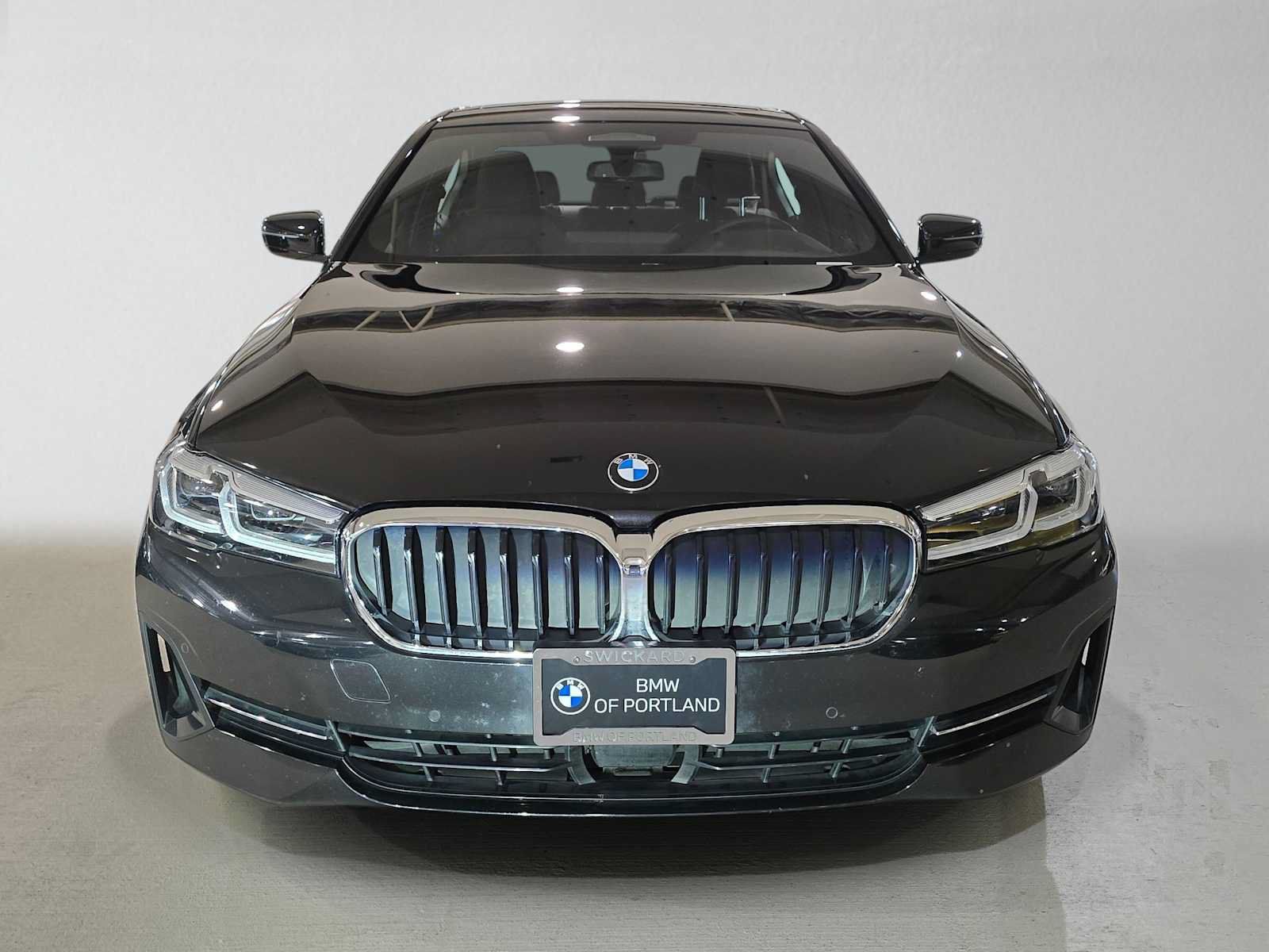 Used 2023 BMW 530i xDrive AWD/4WD image 8