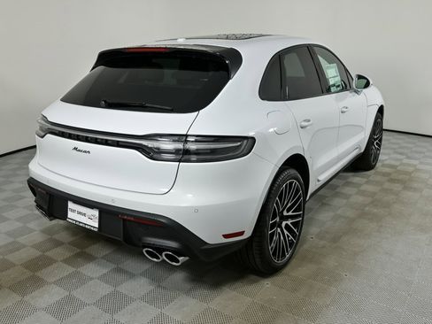 New 2025 Porsche Macan image 28