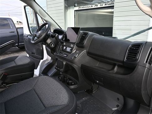New 2026 RAM ProMaster 2500 w/ Premium Convenience Group image 23