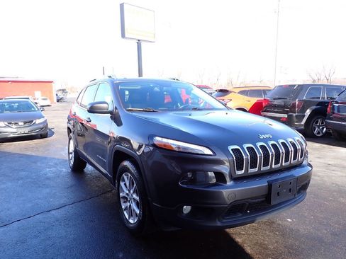 Used 2015 Jeep Cherokee Latitude w/ Comfort/Convenience Group image 1