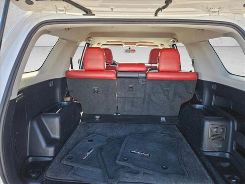 Used 2016 Toyota 4Runner SR5 AWD/4WD image 6