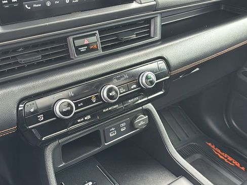 Used 2024 Honda Pilot TrailSport image 20