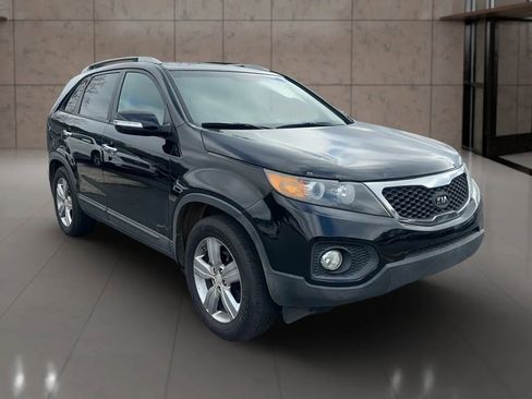 Used 2013 Kia Sorento EX w/ Premium Plus Pkg FWD image 3