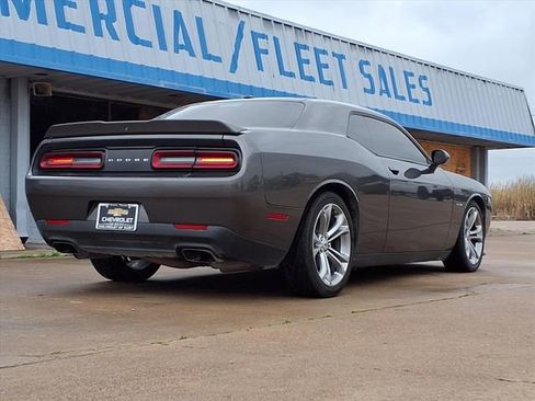 Used 2021 Dodge Challenger R/T image 6