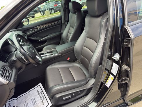 Used 2022 Honda Accord Sport image 10