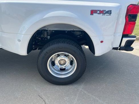 New 2026 Ford F350 King Ranch w/ Chrome Package AWD/4WD image 9