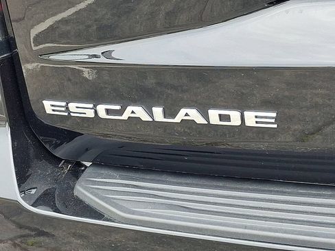 Certified 2024 Cadillac Escalade V AWD/4WD image 33
