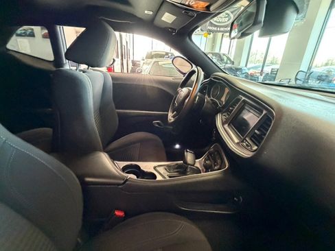 Used 2018 Dodge Challenger SXT w/ Super Sport Group (SS/T) image 29