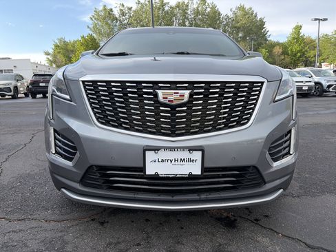 Used 2022 Cadillac XT5 Premium Luxury FWD image 2