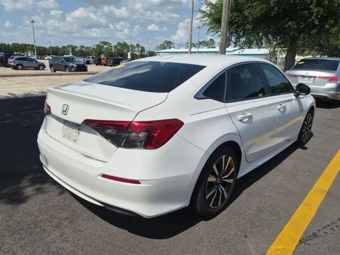 Used 2022 Honda Civic EX image 4
