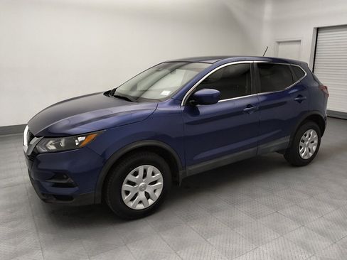 Used 2020 Nissan Rogue Sport S FWD image 2