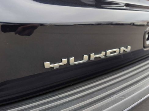 Used 2024 GMC Yukon XL Denali image 13