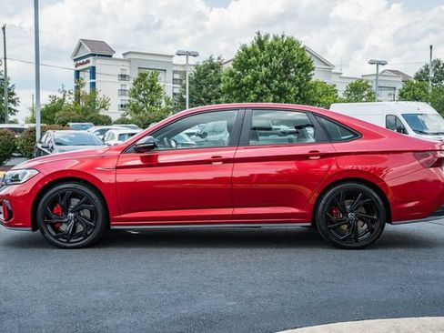 Used 2023 Volkswagen Jetta GLI Autobahn FWD image 4