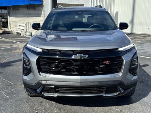 Used 2025 Chevrolet Equinox RS w/ Convenience Package III image 2