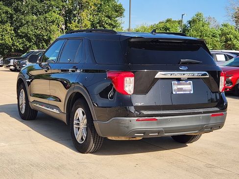 Used 2020 Ford Explorer XLT RWD image 7