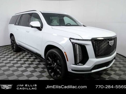 Used 2026 Cadillac Escalade ESV Platinum Sport w/ LPO, ONYX Package AWD/4WD image 28