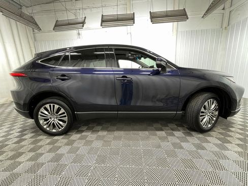 Used 2024 Toyota Venza Limited image 26