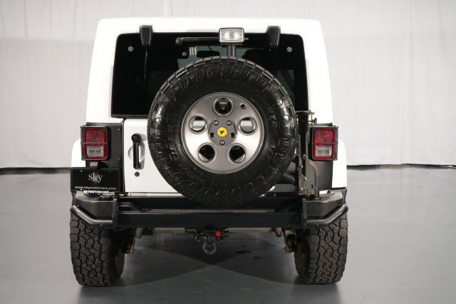 Used 2014 Jeep Wrangler Unlimited Rubicon w/ Connectivity Group AWD/4WD image 14