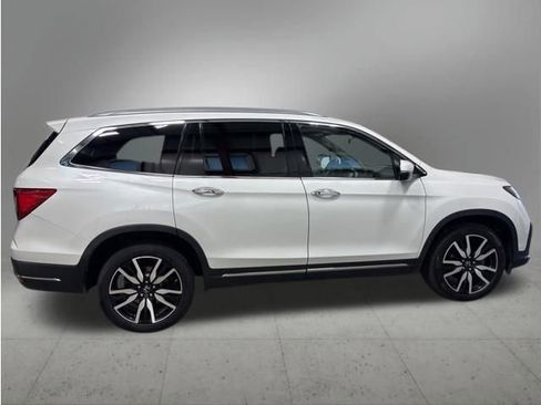 Used 2021 Honda Pilot Touring image 6
