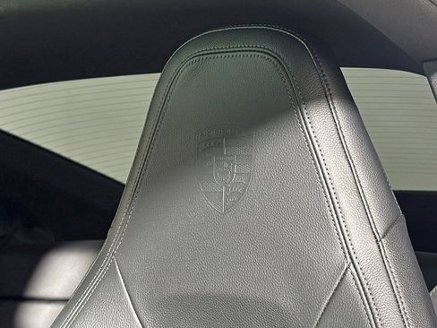 Used 2025 Porsche 911 Carrera image 18