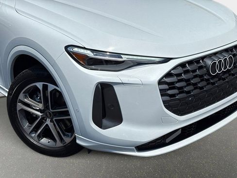 Certified 2025 Audi Q5 2.0T Premium Plus w/ Premium Plus image 6