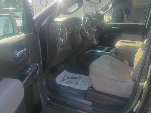 Used 2019 GMC Sierra 1500 SLT w/ SLT Premium Plus Package AWD/4WD image 10