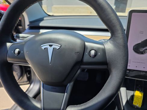 Used 2021 Tesla Model 3 Standard Range Plus RWD image 10