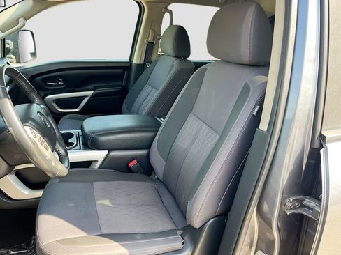 Used 2020 Nissan Titan SV w/ SV Convenience Package RWD image 21