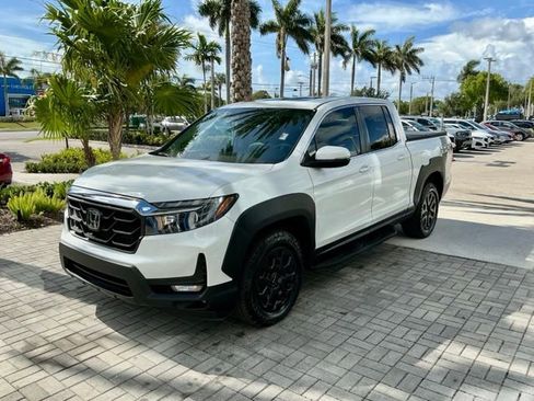 Certified 2023 Honda Ridgeline RTL image 3