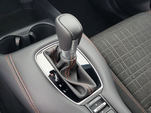 Used 2024 Honda HR-V Sport image 32