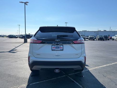 Used 2022 Ford Edge SEL w/ Convenience Package AWD/4WD image 7