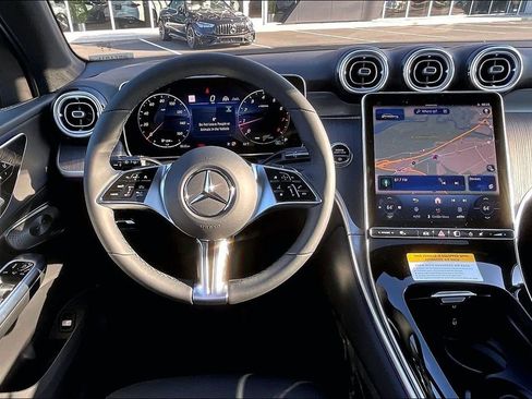 Used 2026 Mercedes-Benz GLC 300 4MATIC image 5