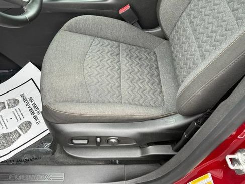 Used 2024 Chevrolet Equinox LT w/ LPO, Floor Liner Package FWD image 16