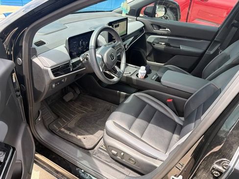 Used 2025 Honda Prologue Touring image 11