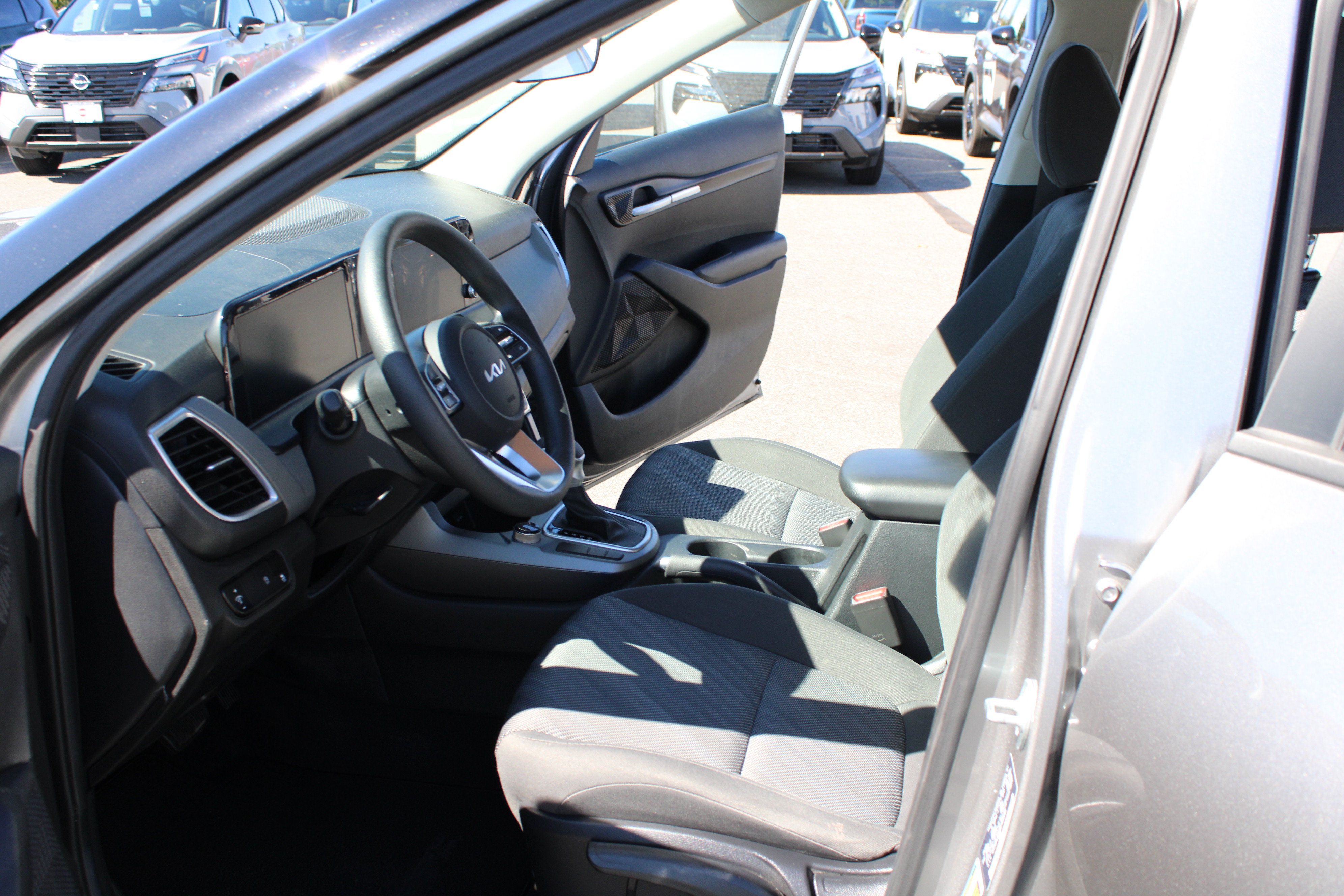 Used 2024 Kia Seltos LX AWD/4WD image 21