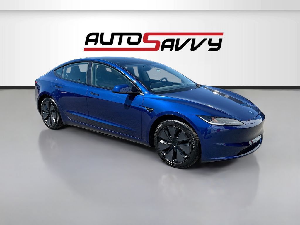 Used 2025 Tesla Model 3 Long Range RWD image 1