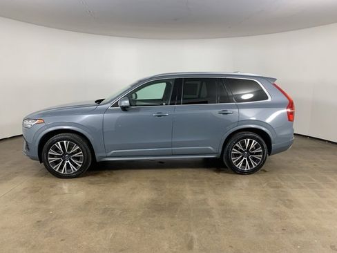 Used 2022 Volvo XC90 T5 Momentum w/ Advanced Package image 18