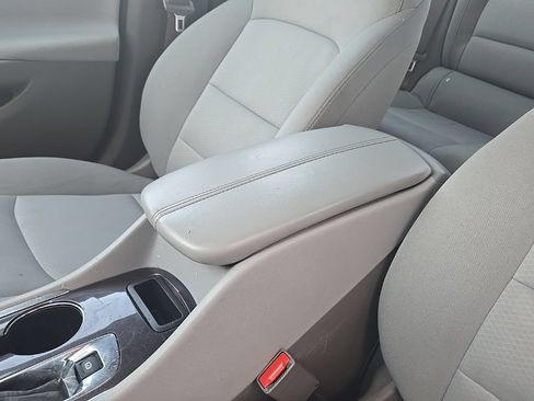 Certified 2024 Chevrolet Malibu LT FWD image 30